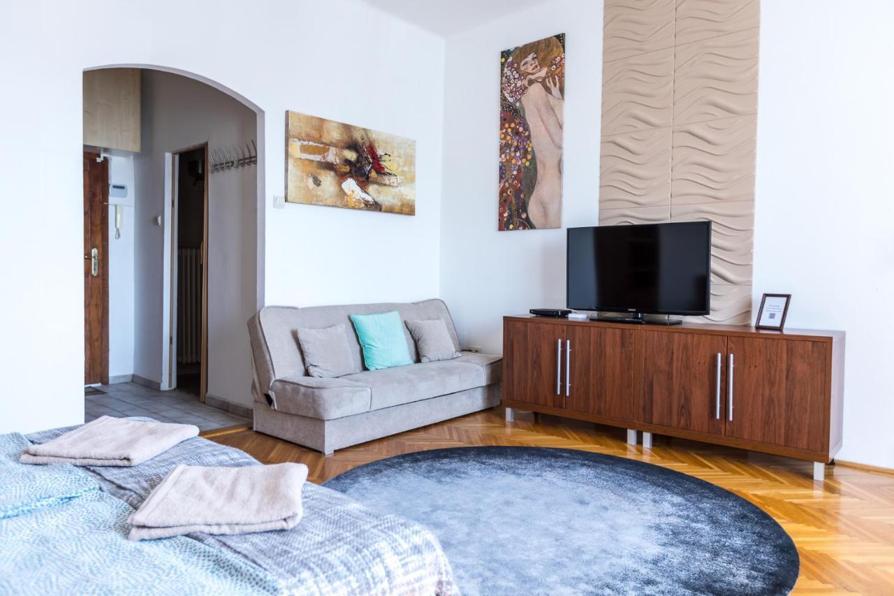 Danube Apartment บูดาเปสต์ ภายนอก รูปภาพ