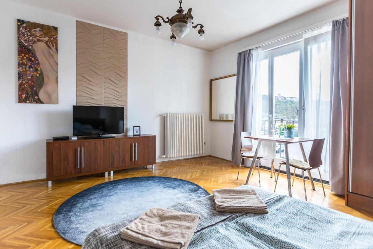 Danube Apartment บูดาเปสต์ ภายนอก รูปภาพ