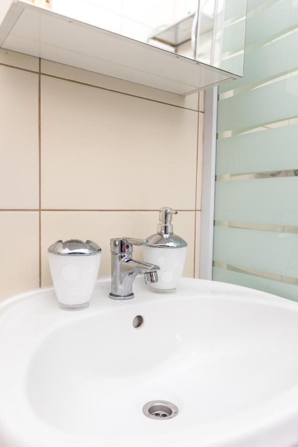 Danube Apartment บูดาเปสต์ ภายนอก รูปภาพ